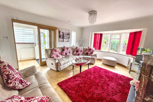 Warmdene Way